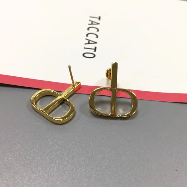 

design jewelry 21 years new fashion letter female net red earrings, Golden