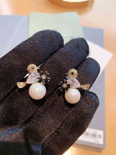 

stud earrings f family caibao pearl bird with s925 silver ear nails, Golden;silver