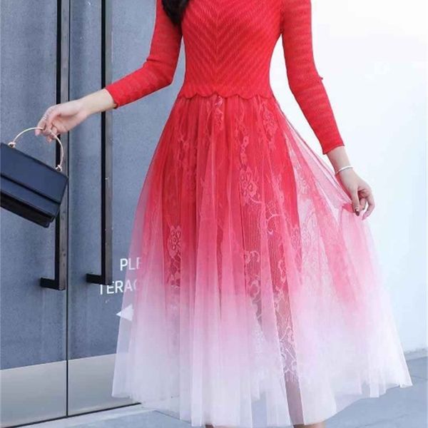 

dress miyake three quarter v-neck fold mesh lace gradient pleated, Black;gray