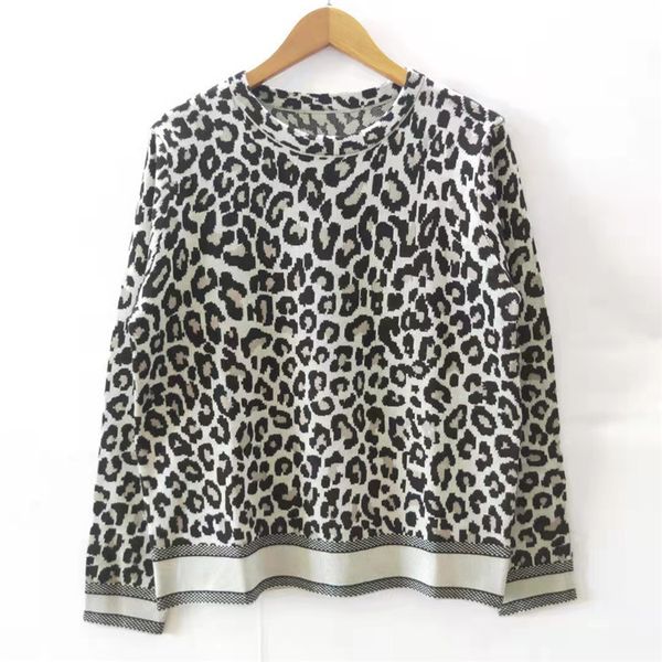 

2021 autumn new round neck long sleeve sweater, White;black