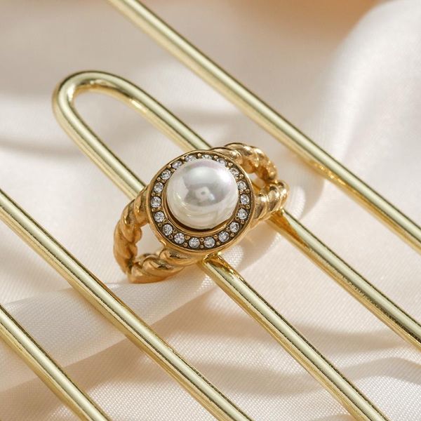 

cluster rings 2021 classical hypoallergenic round white pearl cz paved gold for women stainless steel braid rope 18k plated ring, Golden;silver