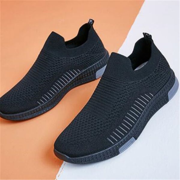 

2022 trend fashion mens shoes sports leisure flying woven breathable fashion large size lightweight air cushion wholesale