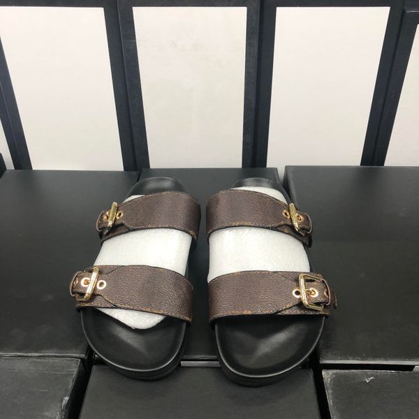 

fashionable woman's slippers leisure beach outdoor portable leather materials with box size 35-42 6541341, Black