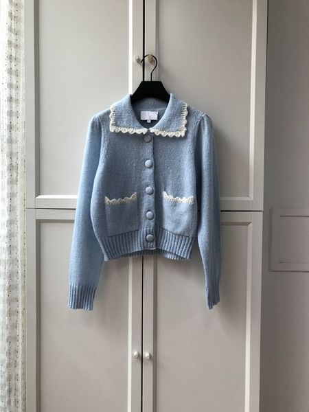 

22 early spring new pure original super beautiful baby blue horse sea wool cardigan, White