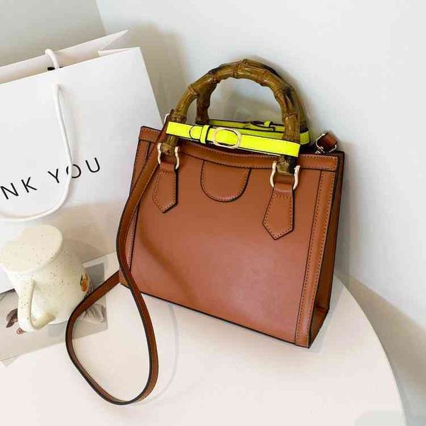

new women's bag bamboo hand single shoulder diagonal fashion small square armpit