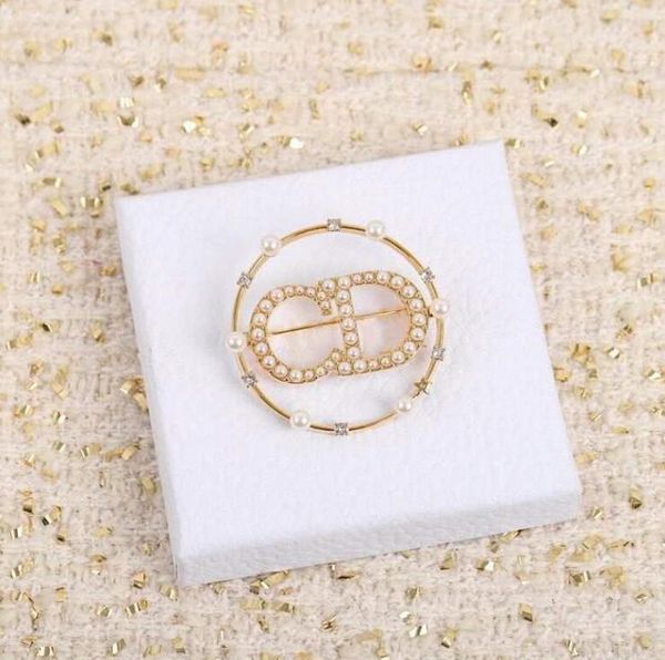 

special offer 70% off 20cd pearl brooch seiko crystal earrings blessing bag, Gray