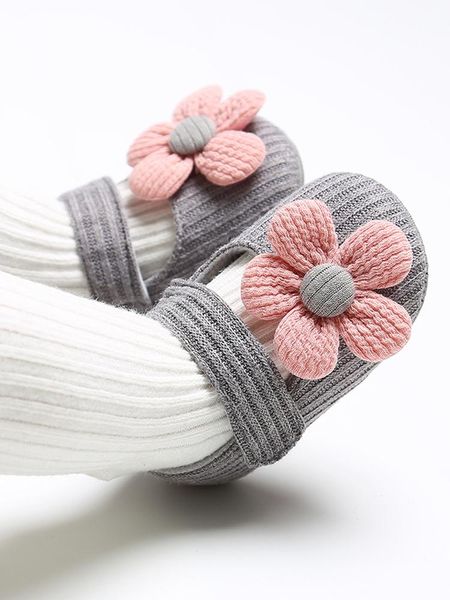 

first walkers 0-18m born baby prewalker soft bottom anti-slip shoes footwear classic princess girl crib big flower sports boots