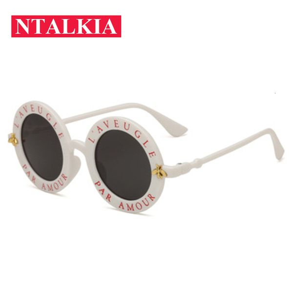 

luxury designer sunglasses est fashion round women brand designer vintage gradient shades sun glasses plastic frame uv400 oculos feminino, White;black