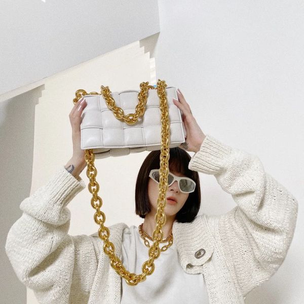 

wholesale bottage bvs hand made thick chain woven pillow and messenger handbag yw