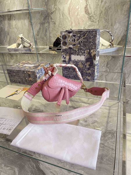 

dijia crocodile calfskin saddle 2021 new small 20cm carrying with ribbon zly