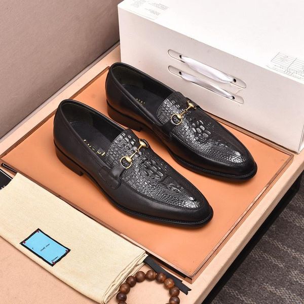

designers mules men dress shoes metal chain princetown patent leather casual shoe business loafers pattern fashion sneakers with buckle size, Black