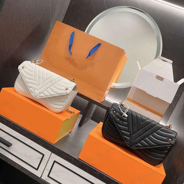 

folding box packaging new wave small color english shoulder strap cowhide one-shoulder messenger bag size 25*15cm