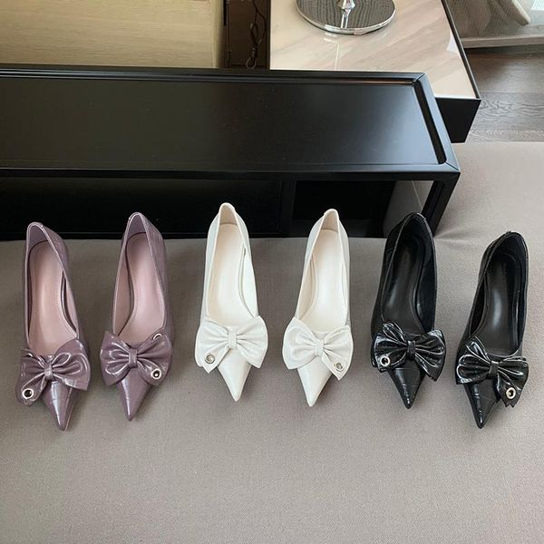 Dress Shoes Black Bianco Bianco Viola Fashion Donne Pompe Pompe a punta Slip Shallow Slip on Thin Mid Tacchi Bow Design Elegante Dimensione ufficio 35-39