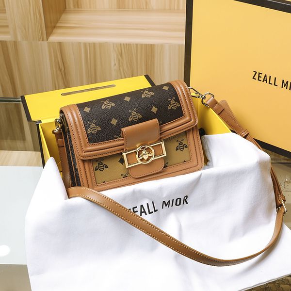 

handbag atmospheric small square bag 2021 printed splicing hand-held single shoulder messenger underarm female, Black;red