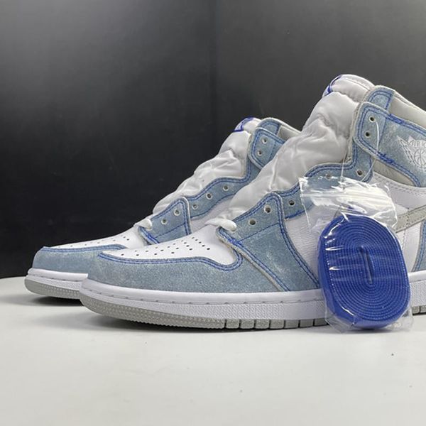 

wholesale 1 high og hyper royal men basketball shoes 1s light smoke grey white mens sports sneaker trainer