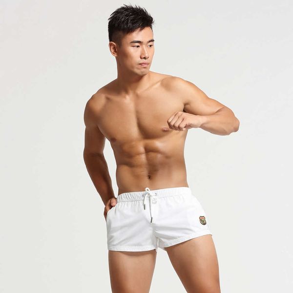 

seobean mens low rise sports soft running training short pants 210714, White;black