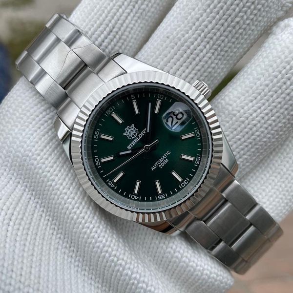 

wristwatches green dial steeldive 39mm steel case candy color face with date classical water ghost nh35 dive watch gift for man, Slivery;brown