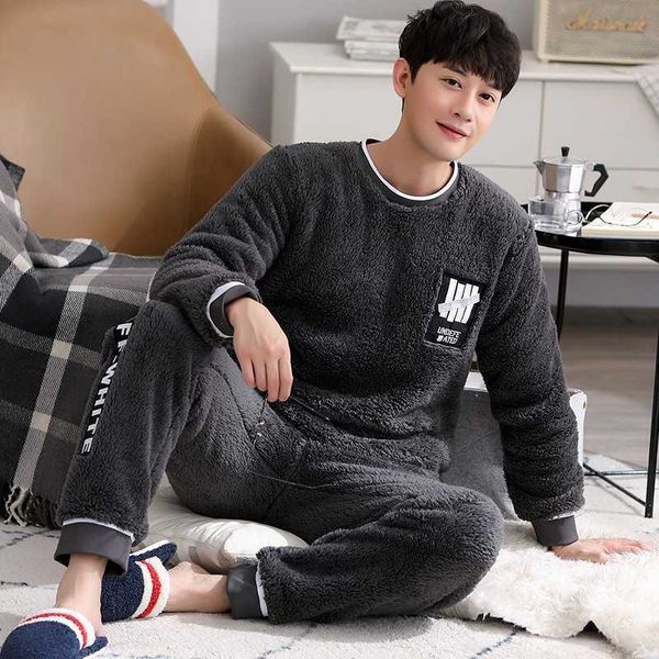 Pigiama per uomo Inverno Flanella Sleepwear Suit Spessore caldo Coral Fleece Pigiama Casual Patchwork Cartoon Pijama Home Wear 210928