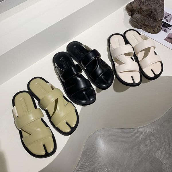 

slippers women's summer casual split toe beach flip flops 2021 pu leather low heel platform sandals woman rubber outdoor, Black