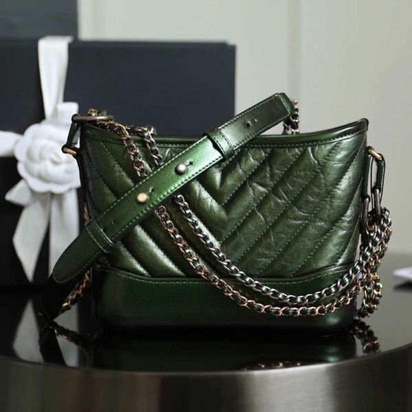 

designer luxury2020 new style dark green beaded cowhide the journey of the soul in the color system very stylish and eye-catching c-081 loul