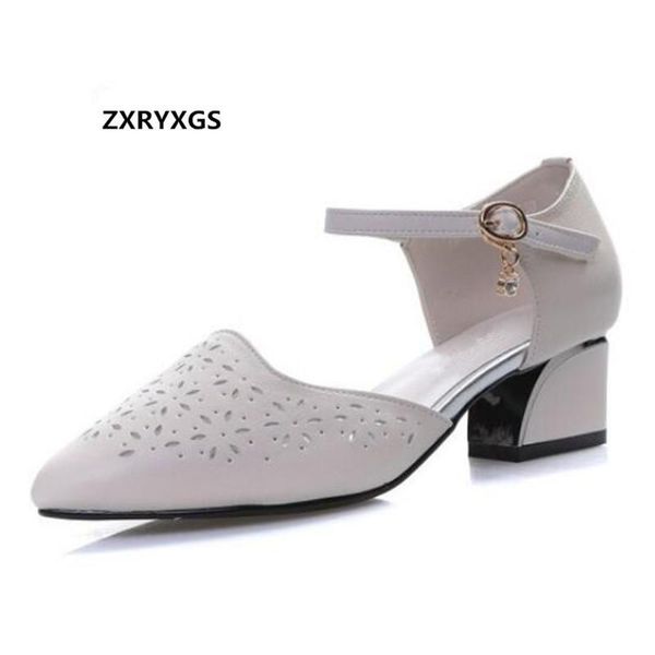 

dress shoes 2021 est pointed hollow soft real leather sandals for women thick heel large size summer woman fashion, Black