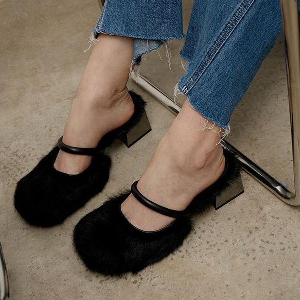 

black baotou mao shoes women's autumn and winter 2021 medium thick heel round head high heels wear wild semi-slippers slippers