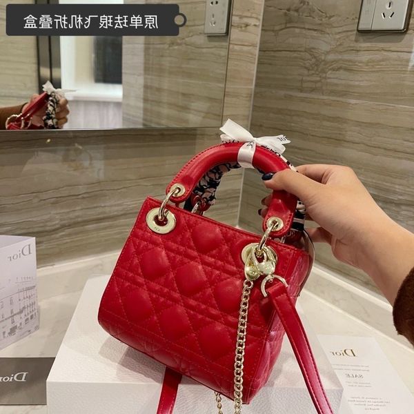 

fashionable handbag luxurys casual and carry on bag with little fragrance14nh