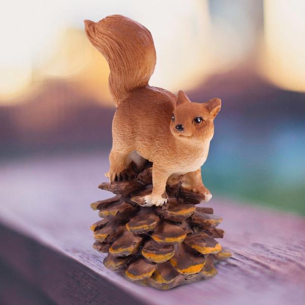 

garden decorations 1pc resin squirrel statue lifelike decor animal figurine