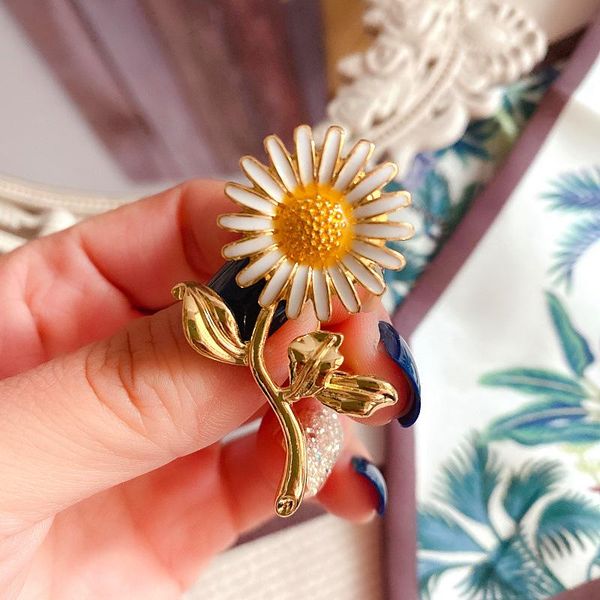 

pins, brooches cindy xiang enamel daisy flower for women lady fashion gold metal plant spring summer design brooch pins party gift, Gray