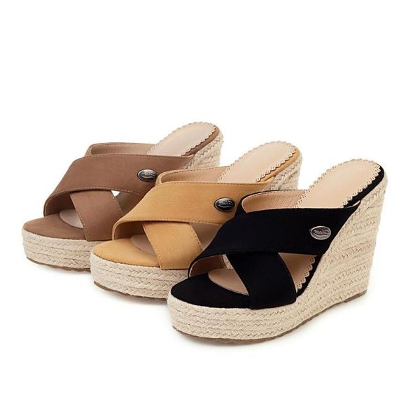 

big size 34-43 summer fashion women rivets sandals 3 colors, Black