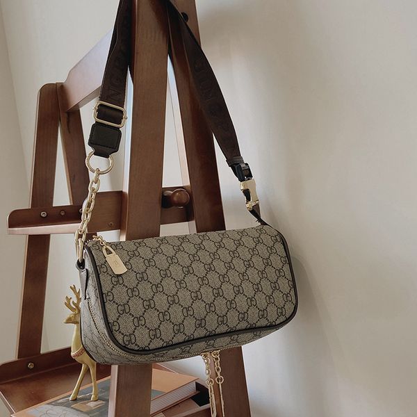 

80% off outlet store bag women's bag new one shoulder messenger lingge chain classic factory online sale, Black;red