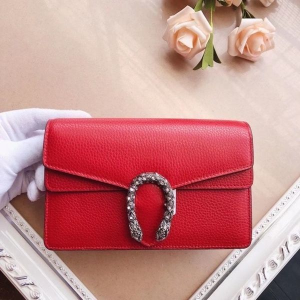 

luxurys designers bag red temperament bag model no.: 476432 original leather original hardware size 18 * 10 * 5cm ysj