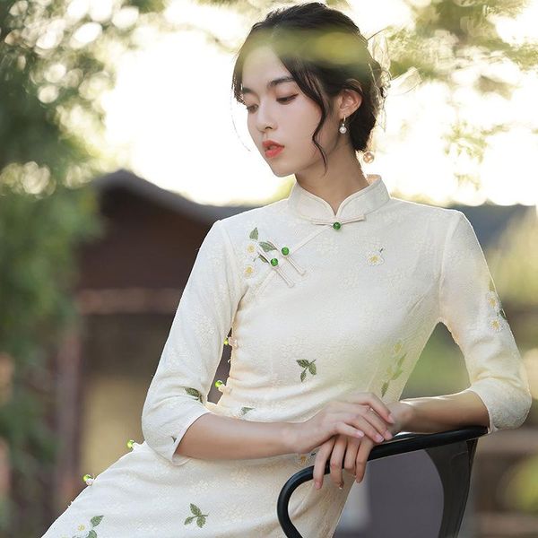 

ethnic clothing white long-sleeved cheongsam 2021 long young dress early autumn elegant improved chinese style qipao, Red