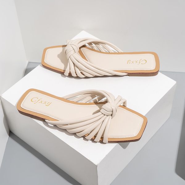 

2021 summer womens slippers fashion woven hollow out design comfortable square head flat-bottomed female sandals woman shoes, Black