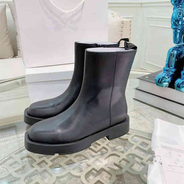 

boots black designer flat bottom boots, zipper ankle boots and womens leather martin boot in autumn winter 2021 non-s