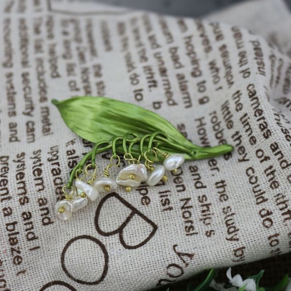 

LPE american pins designer's workbell orchid green american designer's workbell natural pearl brooches orchid natural pearl green brooch, Gray