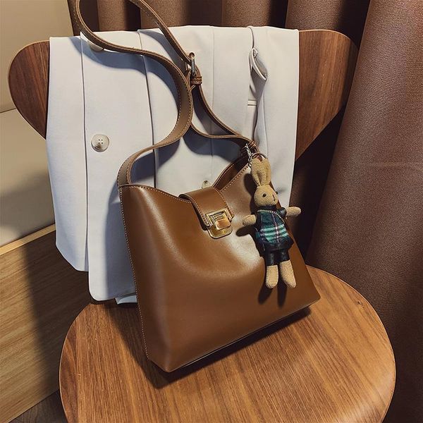 

cross body spring 2021 korean edition pu female bag pure color bucket retro large capacity