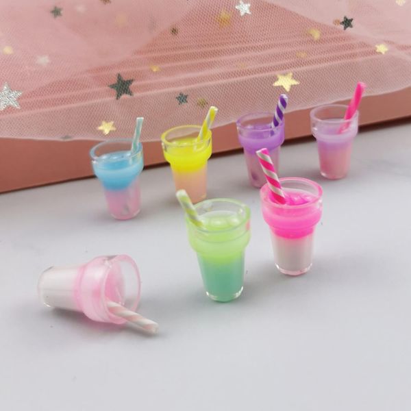 10 adet İçecek Reçine Charms Renkli Milkshake Plastik Şişe Kolye Takı için DIY El Yapımı Küpe Bilezik Kolye Dekor