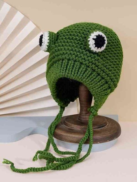 

baby frog design knitted hat she, Yellow