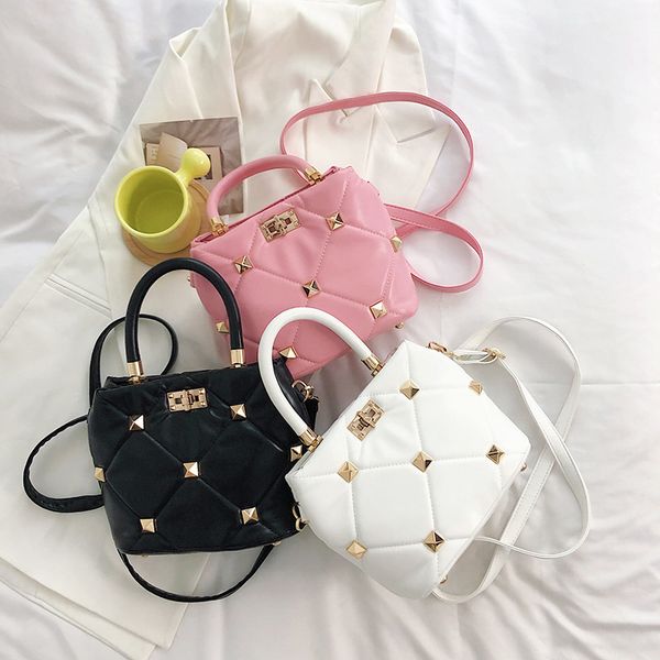 

outlet fashion women's bag 2021 summer trend rivet texture lattice single shoulder messenger bag designers handbag yw