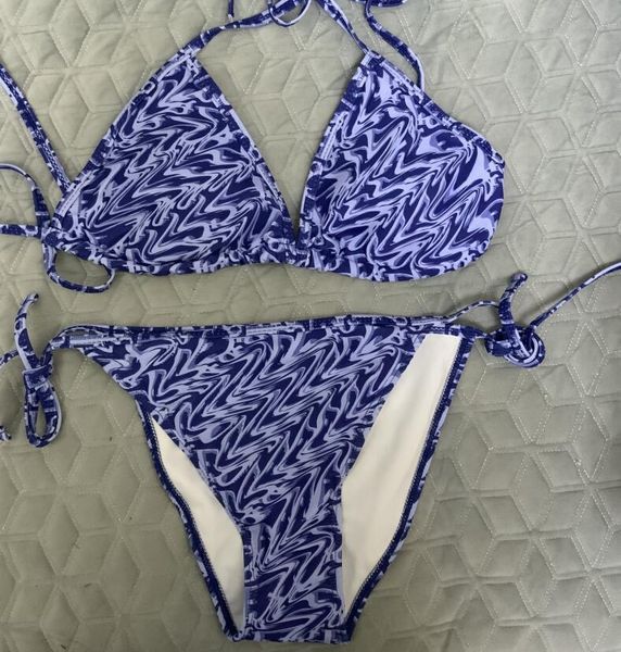 

2021 summer time bathing suits swimwear fashion triangle women's swimsuit bikini set multicolor high-end d pattern beach holiday style, White;black
