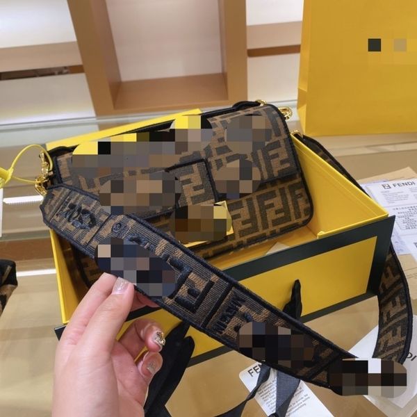 

latest bag women in 2021 the same one shoulder messenger handbag for stars