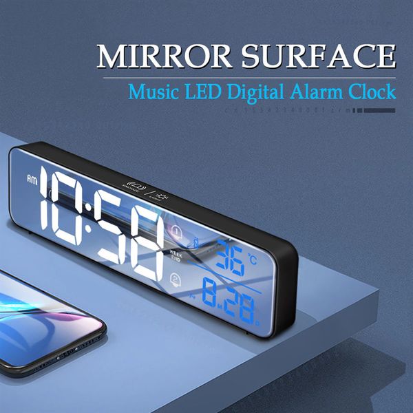 Musica LED Sveglia digitale Temperatura Visualizzazione della data Orologi a specchio da tavolo Decorazione della tavola di casa Controllo vocale Batteria 2400mAh 220311