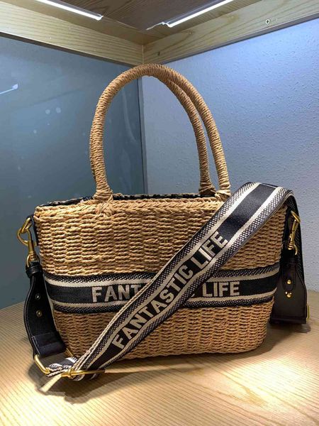 

2021 d letter woven bag women 2021 basket single shoulder messenger bag portable large capacity hand straw luxuryss designerss yw