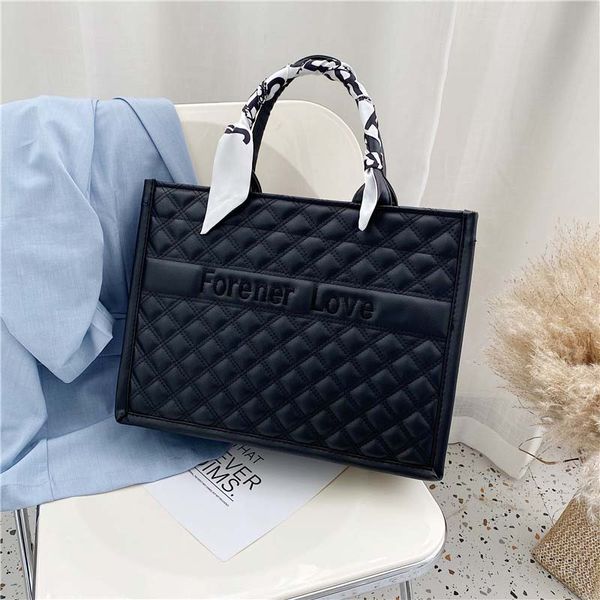 Borse a tracolla singole di marca di lusso per borsa da donna in tela Top Brand Women Square Large Totes Bag Pochette con sciarpa dal design trapuntato