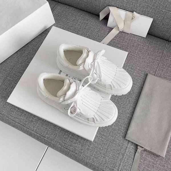 

family shell head small white shoes 2021 new leather thick soled inner raised board versatile casual sports single, Black