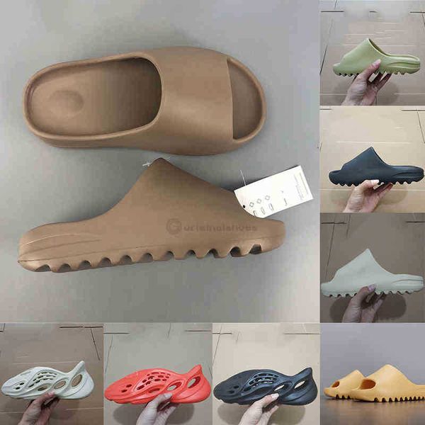 

factory fashion foam runner sandal luxe designers women triple black white kanye slides flip flops sandale mens slipper zlh