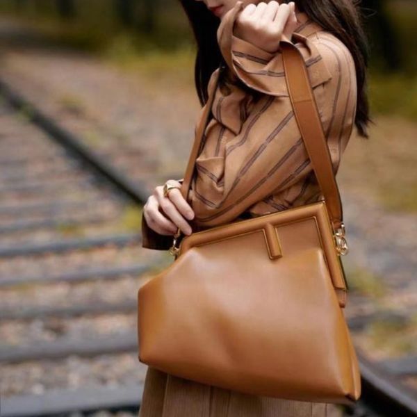 

designer bag fend handbags women luxurys first series metal wrapped dinner handbag single shoulder messenger dvar cz