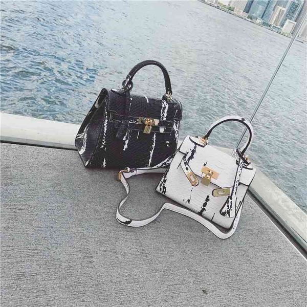 

new python kylie bag in spring and summer 2021