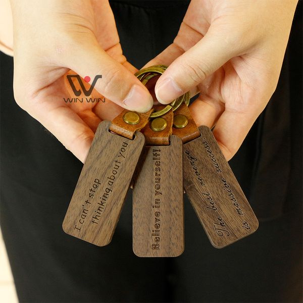 2021 Fashion Key Straps Portachiavi in legno con logo personalizzato di alta qualità Portachiavi in legno di ciliegio con incisione personalizzata